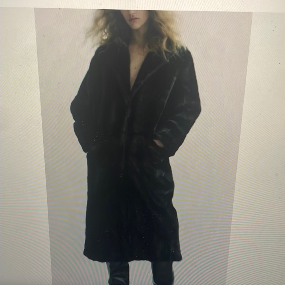 Zara v cool Black faux Fur Coat unworn no tag